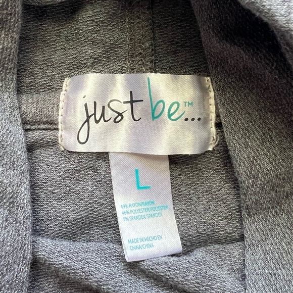 💜 Just Be Gray Light Pullover Hooded Sweater - Picture 2 of 3